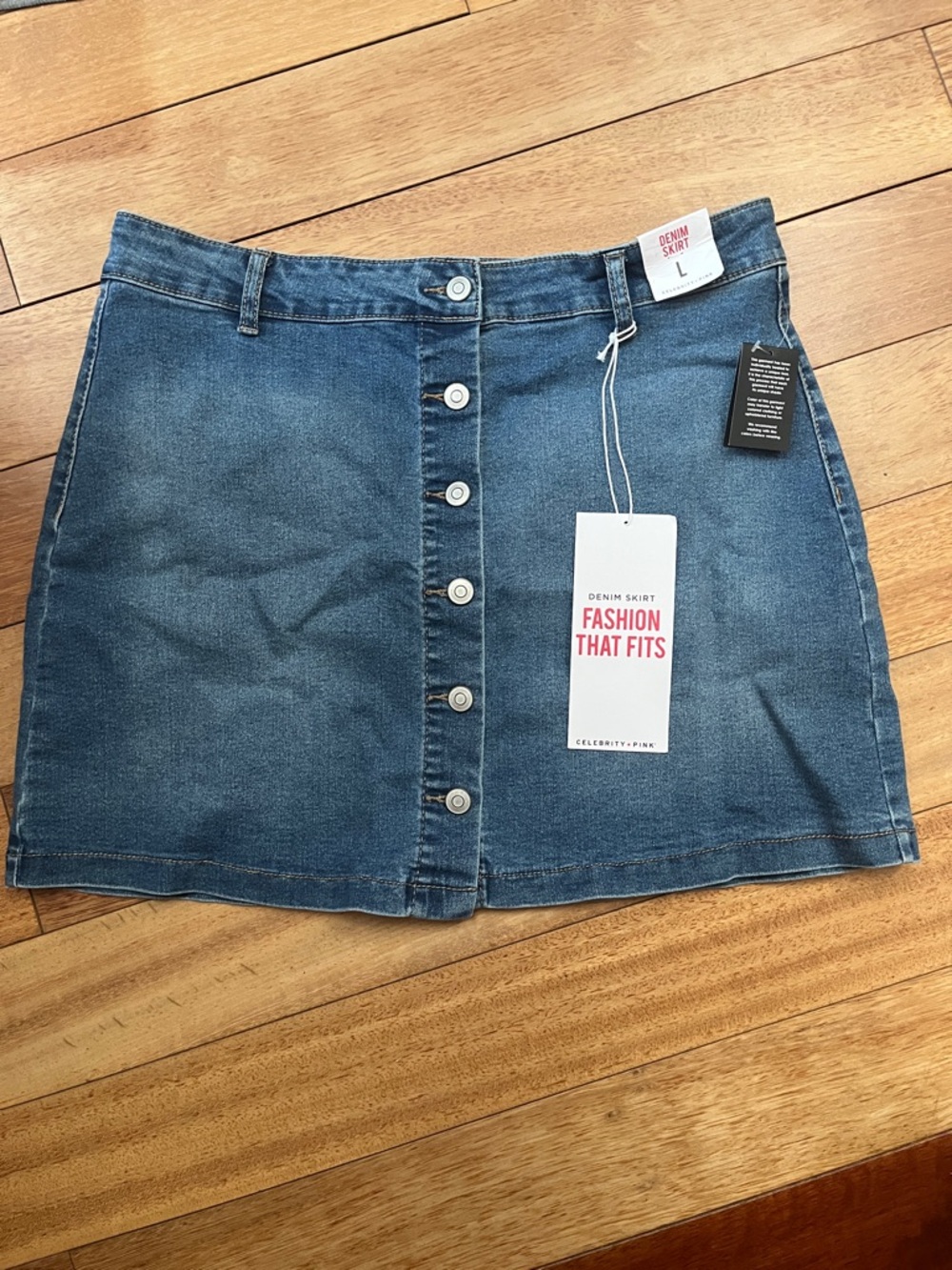 Celebrity Pink Medium Blue Button-Front Denim Mini Skirt